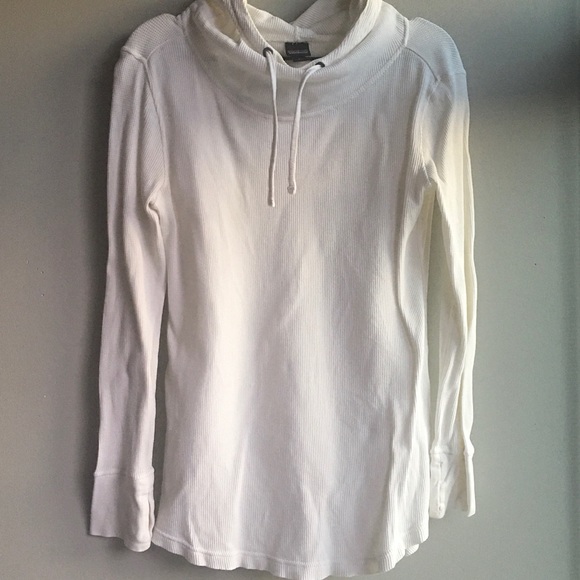 Patagonia Tops - PATAGONIA long sleeve waffle knit hooded shirt